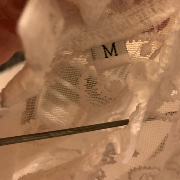 Women’s lace dress size medium - Picture 3 of 3